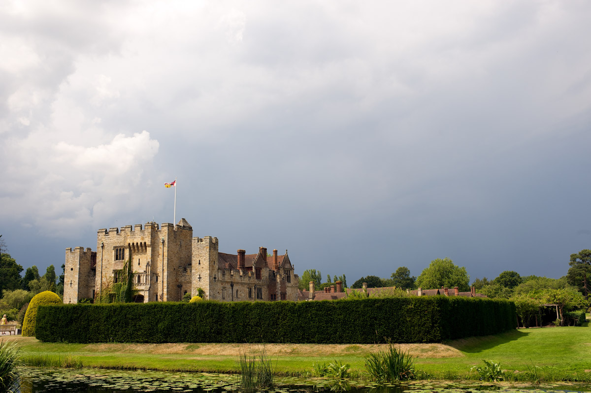 Photograph of Hever castle in kent on gail and johns wedding day
