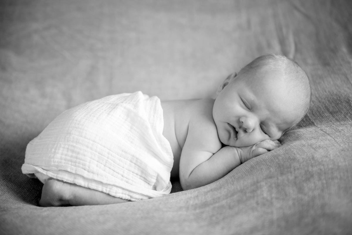 Newborn baby photography of Bella
