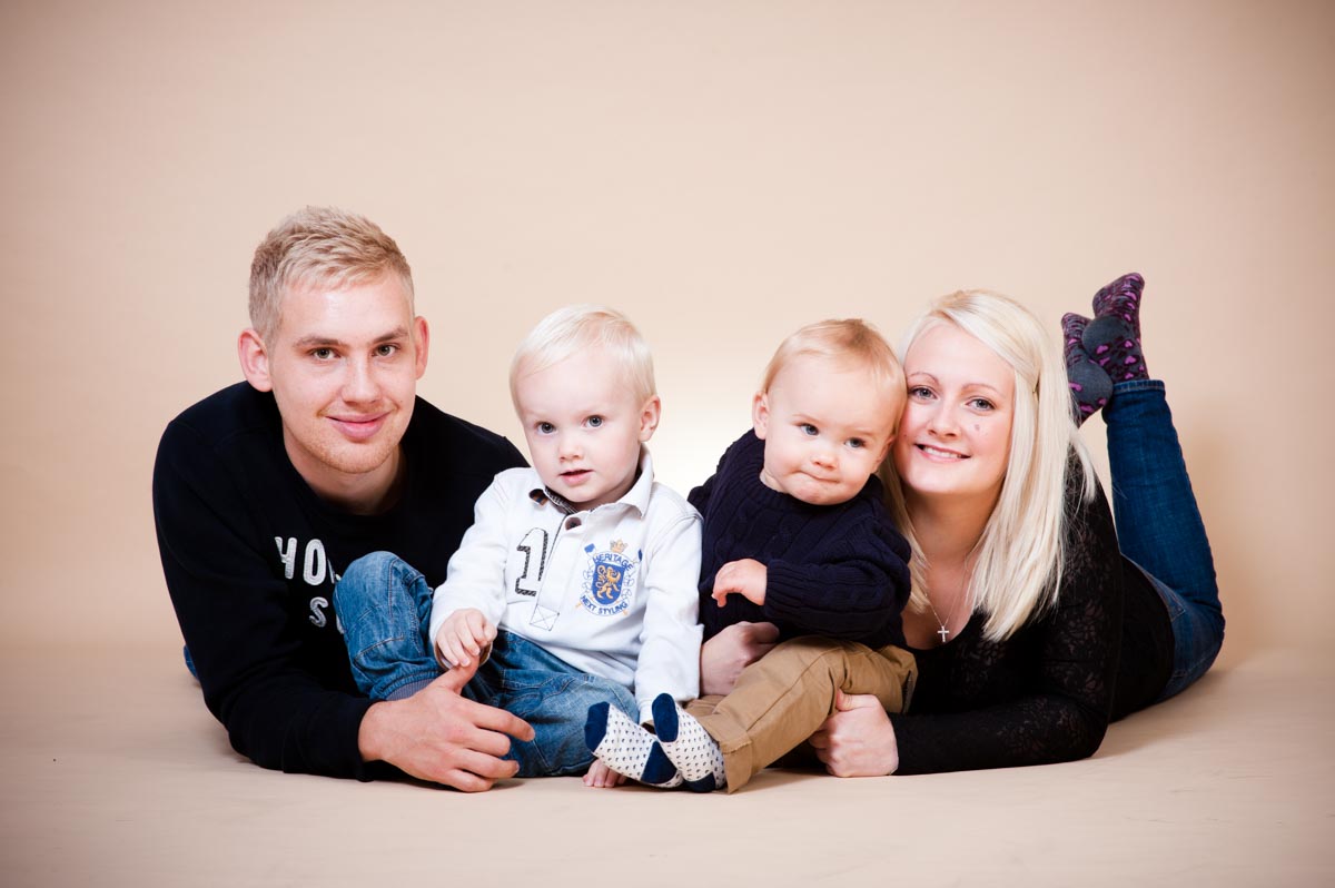 Family portrait photography in Kent. Aimee, Billy , harry and Jake