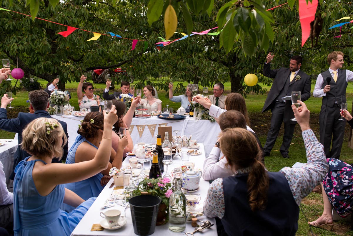 Kent outdoor wedding reception. Photographs of the speeches