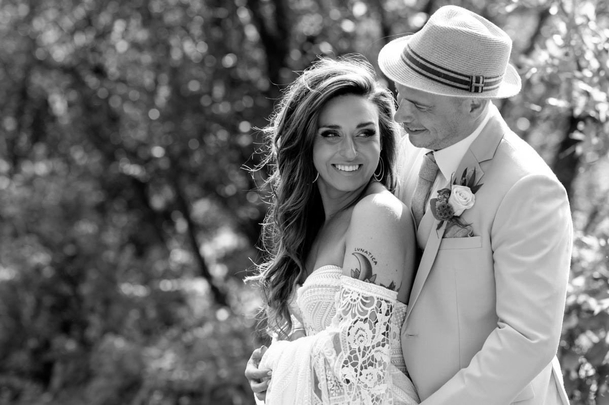 wedding photography best of 2021 black and white photograph of bride and groom at wilderness wedding