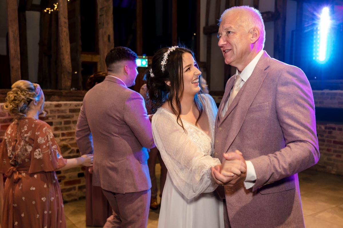 Sophai dances with her dad at her wedding
