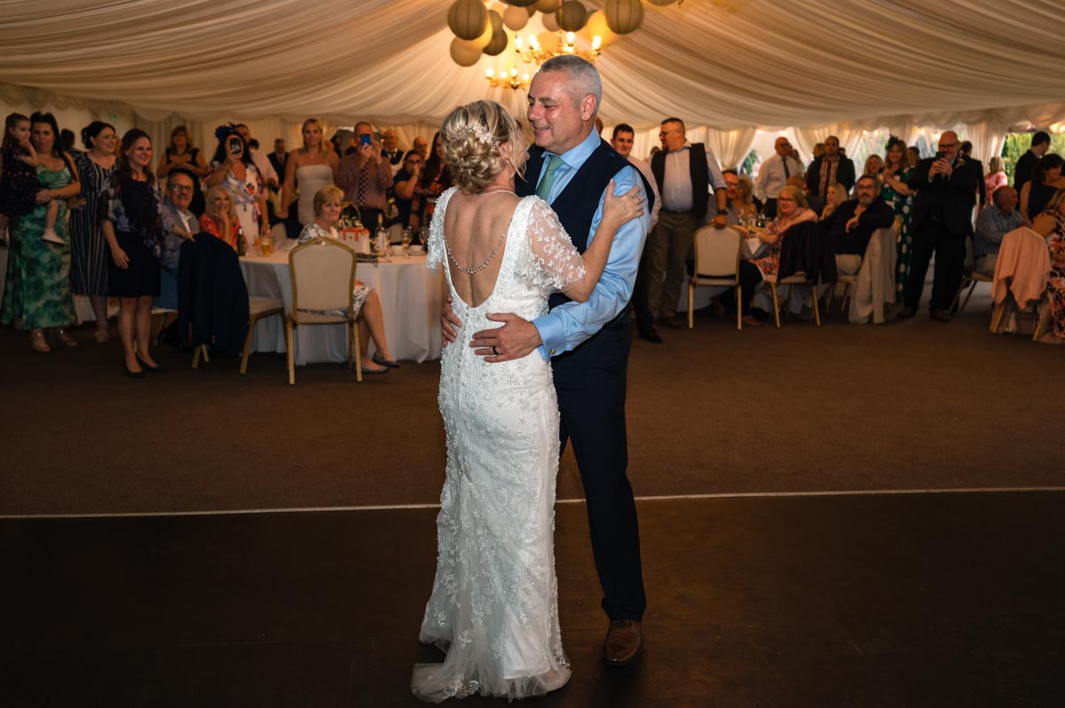 westenahnger castle wedding photography - lara and phil first dance
